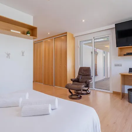 Villa Ananda By Upper Luxury Housing فيلة سان ميغيل ذي أبونا