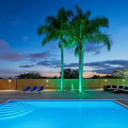 ヴィラ Villa Ananda By Upper Luxury Housing サンミゲル・デ・アボナ